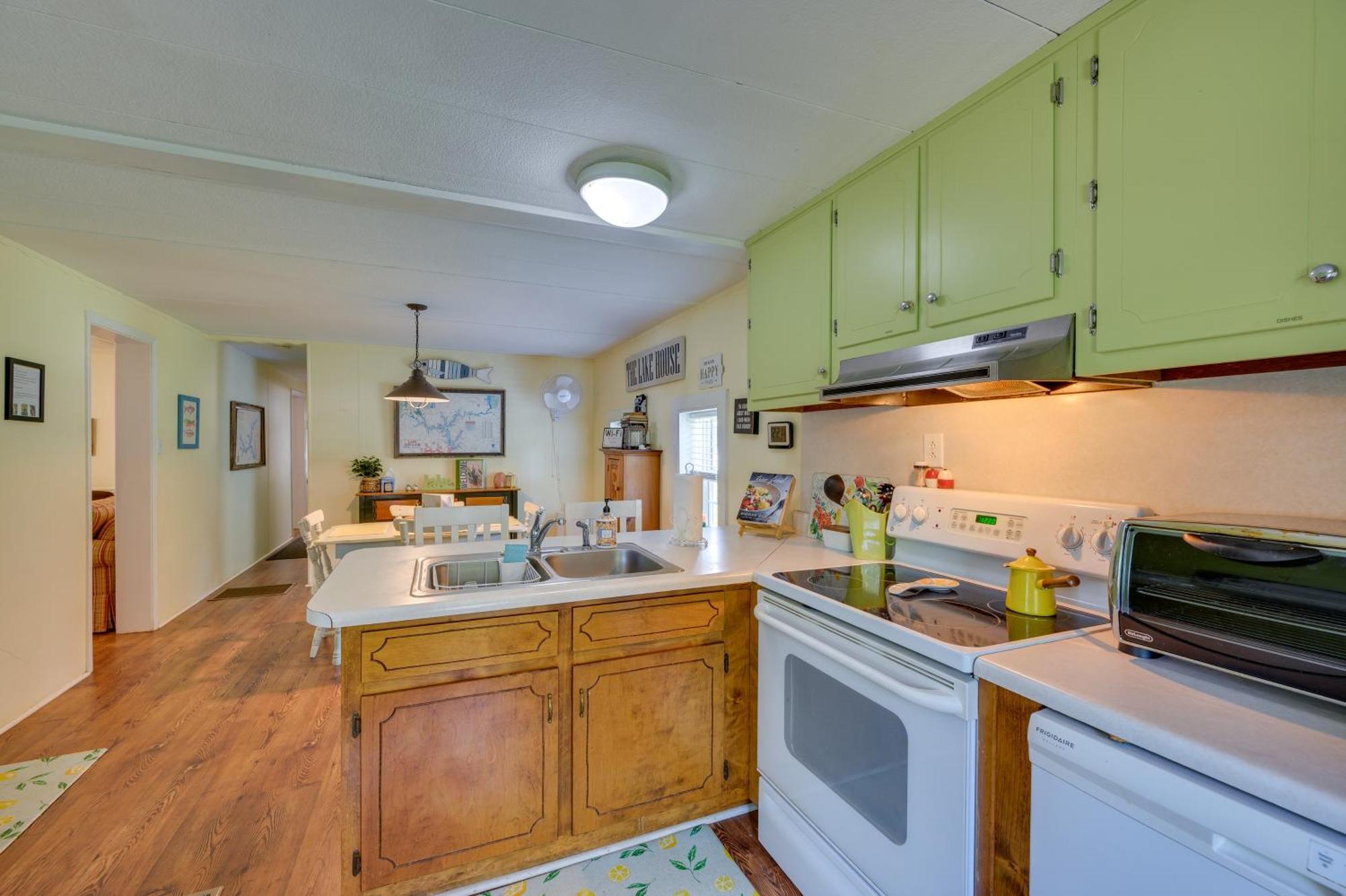 Lake Sinclair Crooked Creek Cottage With Fire Pit! Eatonton Екстер'єр фото